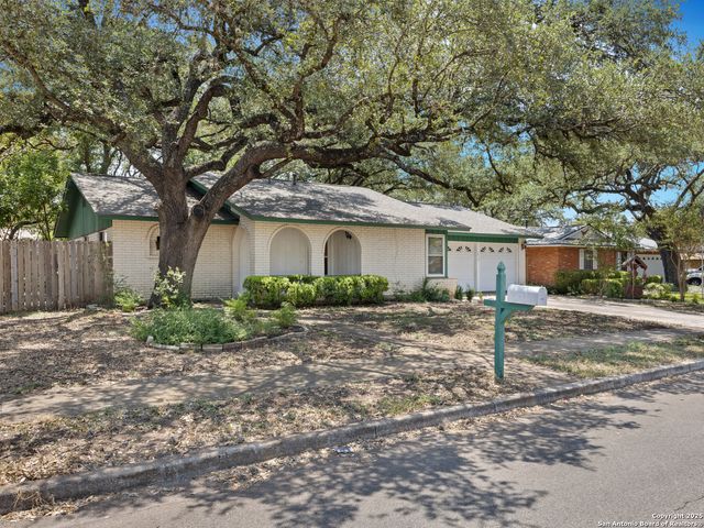 6814 Forest Grv, San Antonio, TX 78240