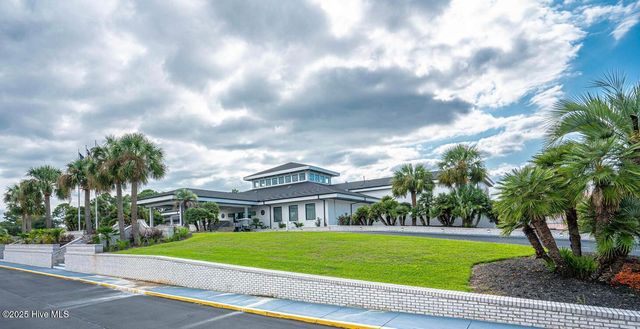 725 Bermuda Walk, Sunset Beach, NC 28468