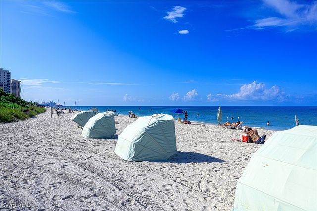 613 Beachwalk CIR J-204, Naples, FL 34108