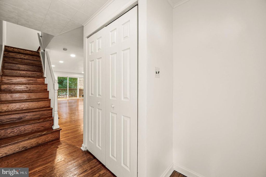 2112 VALLEY VIEW DR, FOLCROFT, PA 19032 — photo 2