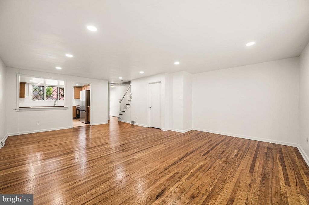 2112 VALLEY VIEW DR, FOLCROFT, PA 19032 — photo 4