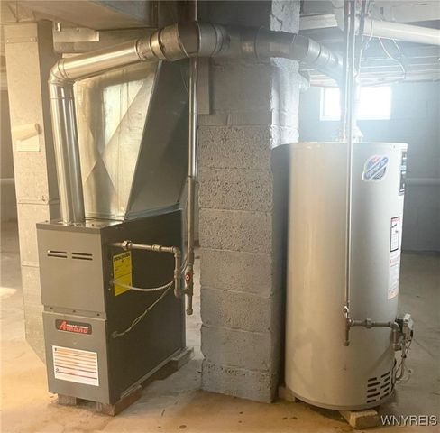 71 Meaford Road, Cheektowaga, NY 14215