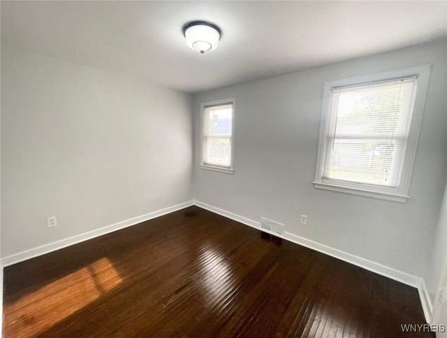 71 Meaford Road, Cheektowaga, NY 14215