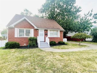 71 Meaford Road, Cheektowaga, NY 14215