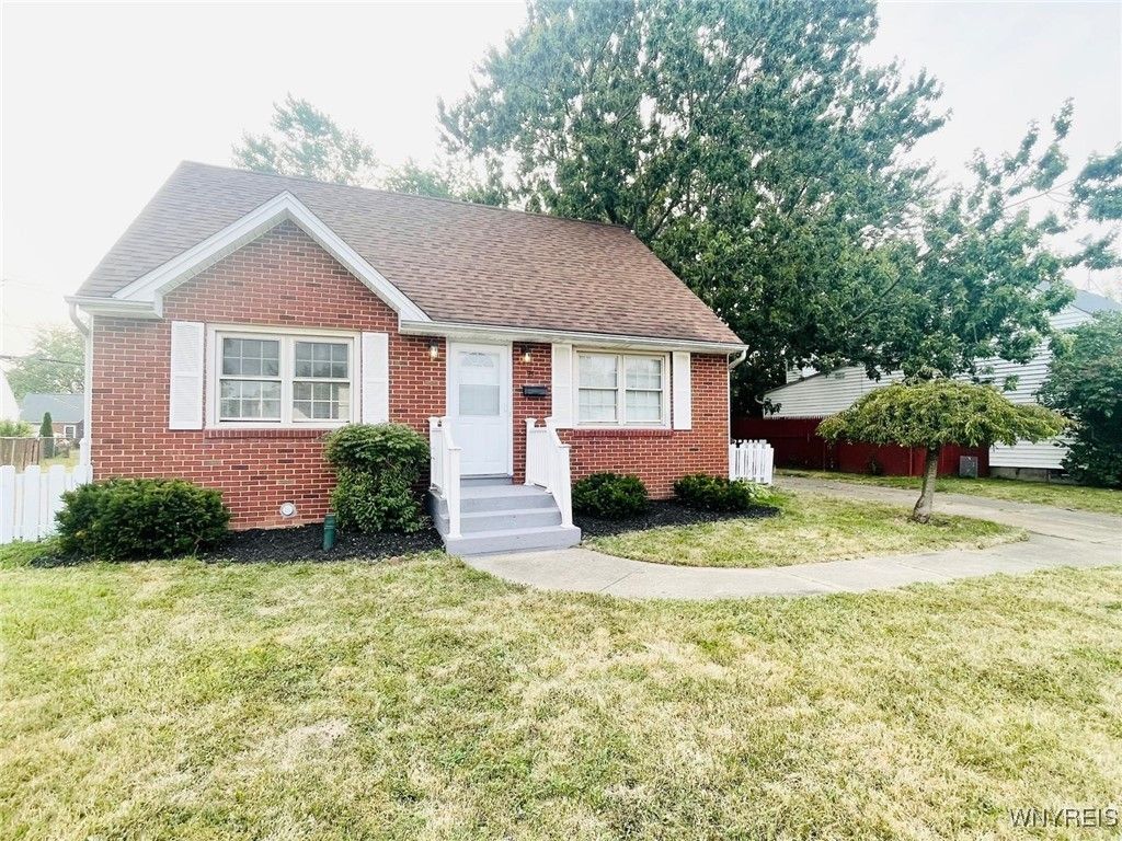 71 Meaford Road, Cheektowaga, NY 14215