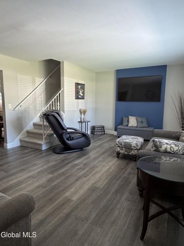 3 Echo Drive, Rotterdam, NY 12306