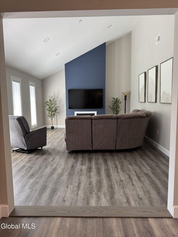 3 Echo Drive, Rotterdam, NY 12306