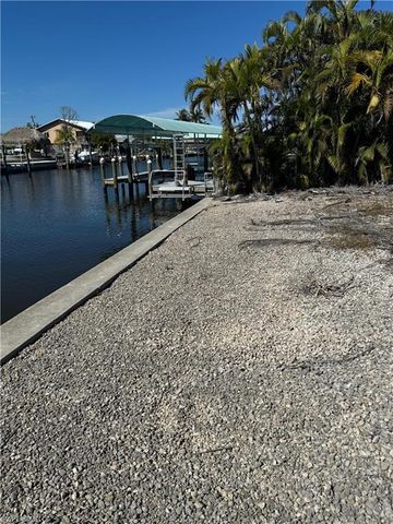 2359 Sycamore ST, Other, FL 33956