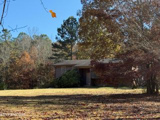 280 Garren Rd, Madisonville, TN 37354