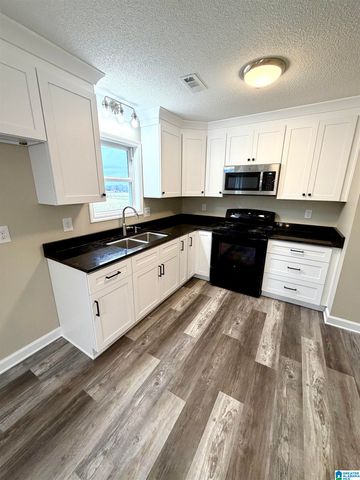 100 MIMS CIRCLE, Clanton, AL 35045