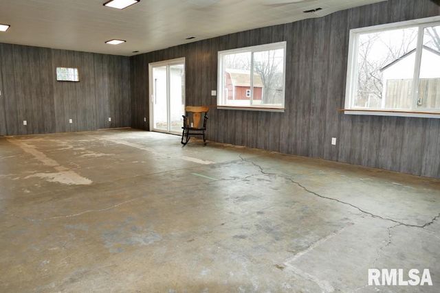 104 THRUSH Avenue, Pekin, IL 61554