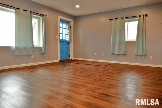 104 THRUSH Avenue, Pekin, IL 61554