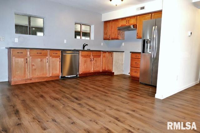 104 THRUSH Avenue, Pekin, IL 61554