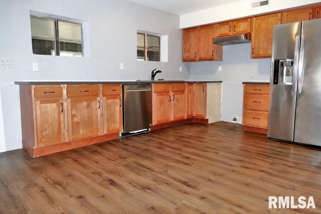 104 THRUSH Avenue, Pekin, IL 61554