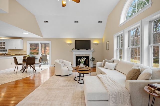 356 Church Street, Northborough, MA 01532