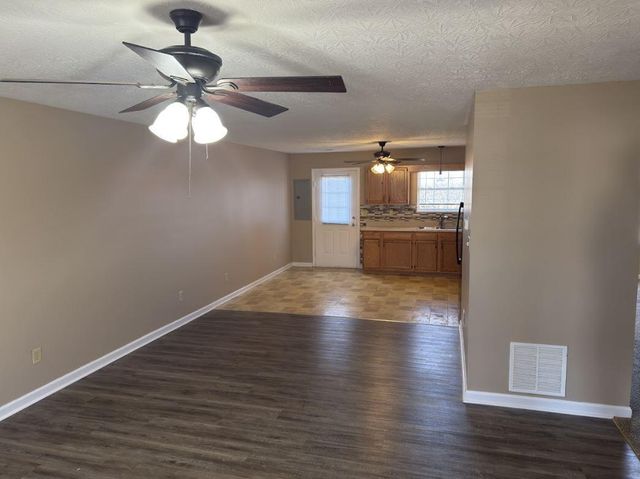 305-307 Homestead Drive, Nicholasville, KY 40356