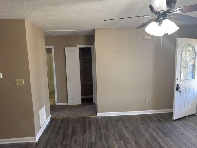 305-307 Homestead Drive, Nicholasville, KY 40356