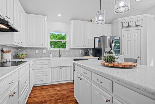 5109 Oldcastle Drive, Mansfield, TX 76063
