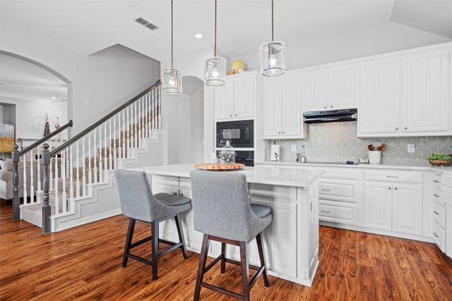 5109 Oldcastle Drive, Mansfield, TX 76063