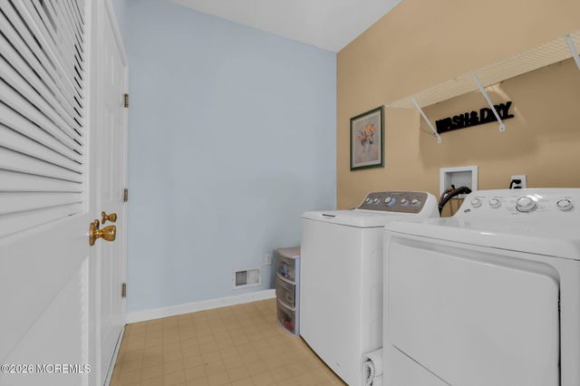 105 Mesa Verde Lane, Howell, NJ 07731