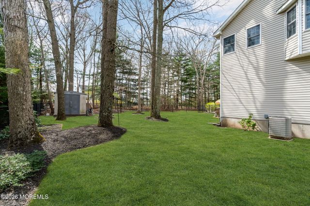 105 Mesa Verde Lane, Howell, NJ 07731