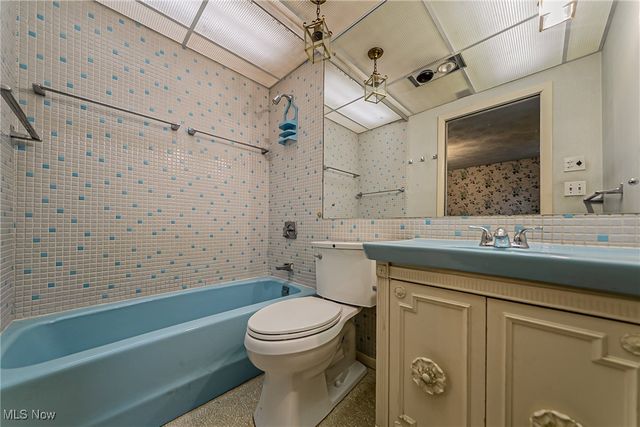 344 Girard Drive, Berea, OH 44017