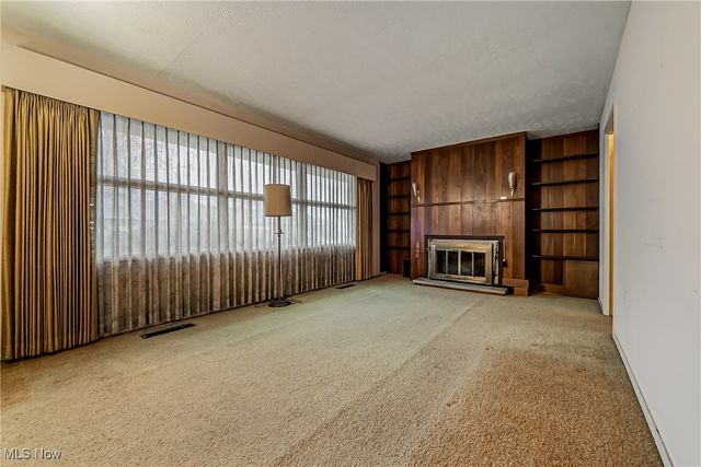 344 Girard Drive, Berea, OH 44017