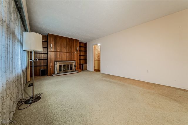 344 Girard Drive, Berea, OH 44017