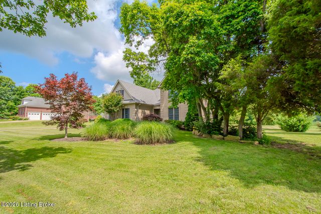 3707 High Crest Ct, Crestwood, KY 40014