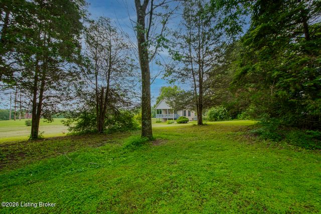 3707 High Crest Ct, Crestwood, KY 40014