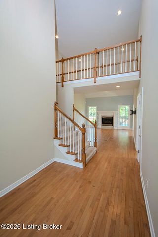 3707 High Crest Ct, Crestwood, KY 40014