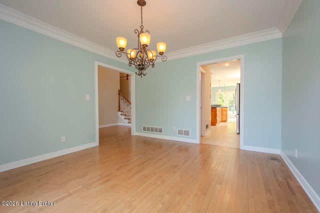 3707 High Crest Ct, Crestwood, KY 40014