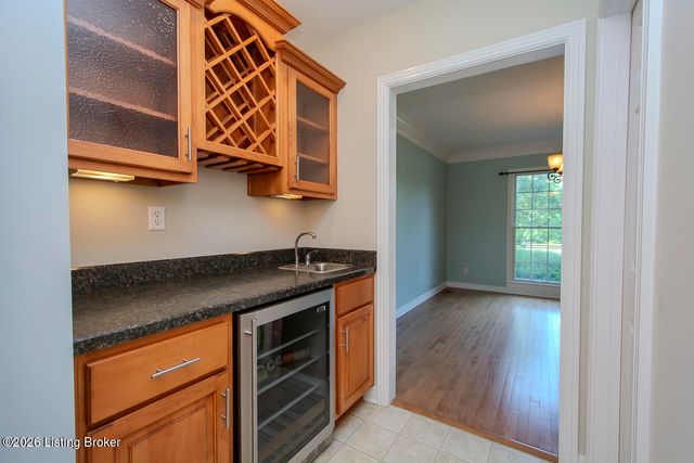 3707 High Crest Ct, Crestwood, KY 40014
