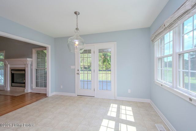 3707 High Crest Ct, Crestwood, KY 40014