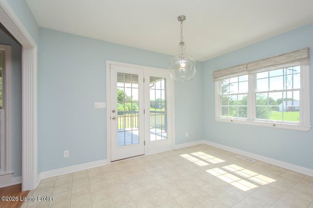 3707 High Crest Ct, Crestwood, KY 40014