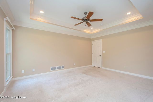3707 High Crest Ct, Crestwood, KY 40014