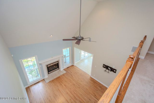 3707 High Crest Ct, Crestwood, KY 40014