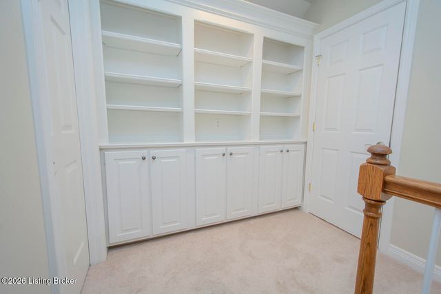 3707 High Crest Ct, Crestwood, KY 40014