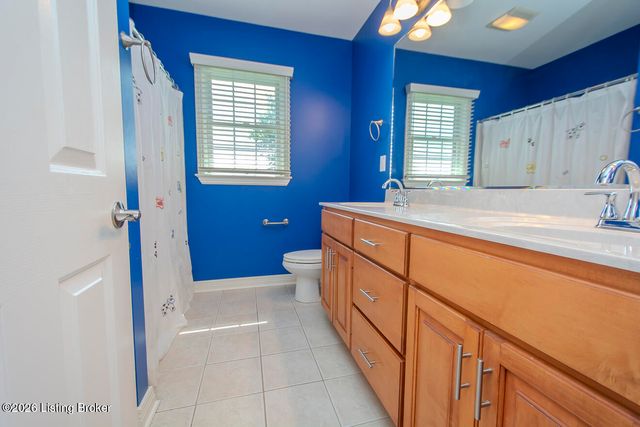 3707 High Crest Ct, Crestwood, KY 40014