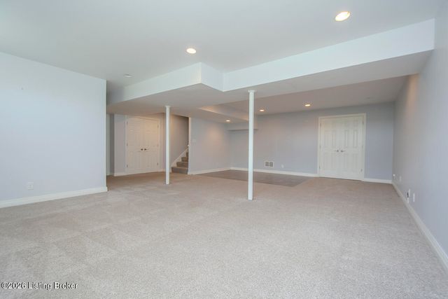 3707 High Crest Ct, Crestwood, KY 40014