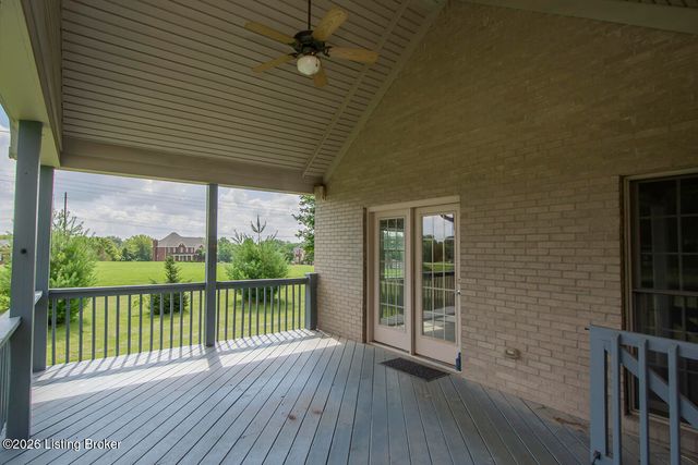 3707 High Crest Ct, Crestwood, KY 40014