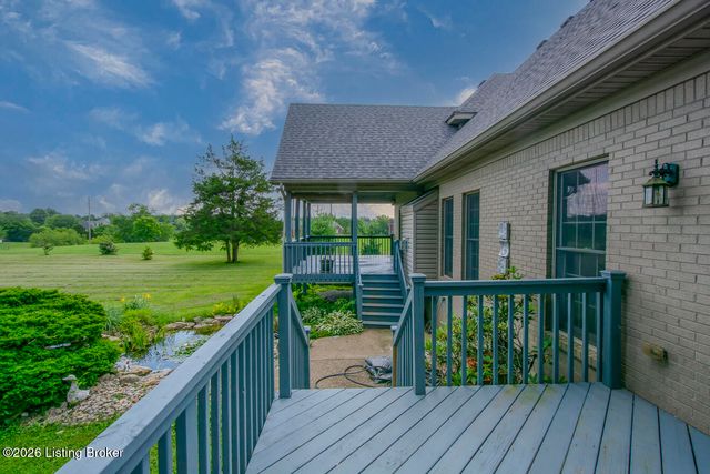 3707 High Crest Ct, Crestwood, KY 40014