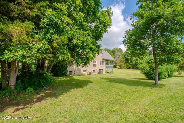 3707 High Crest Ct, Crestwood, KY 40014