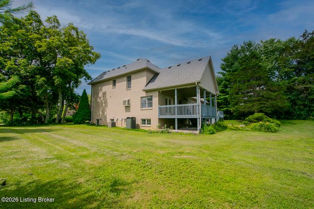 3707 High Crest Ct, Crestwood, KY 40014