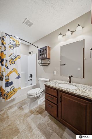 9301 Garland Street, Lincoln, NE 68505