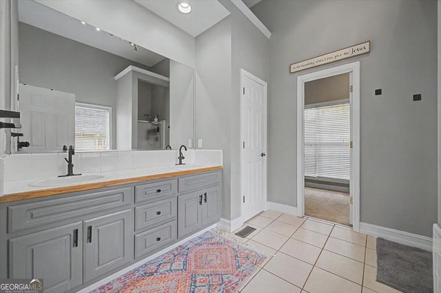 32 Colonial Circle NW, Cartersville, GA 30120