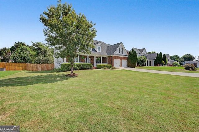 32 Colonial Circle NW, Cartersville, GA 30120