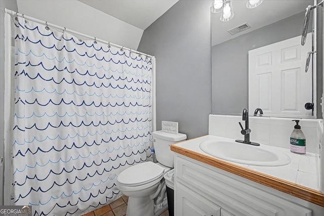 32 Colonial Circle NW, Cartersville, GA 30120