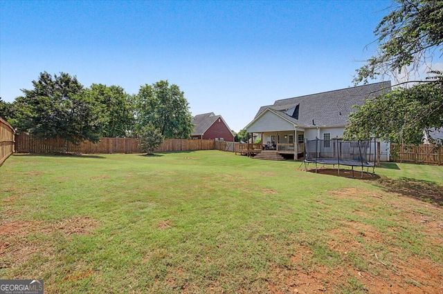 32 Colonial Circle NW, Cartersville, GA 30120
