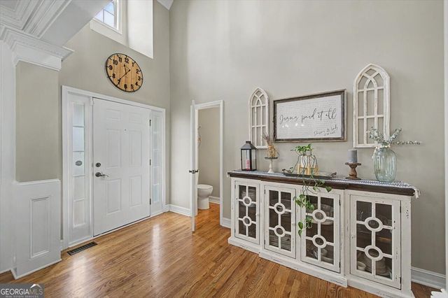 32 Colonial Circle NW, Cartersville, GA 30120